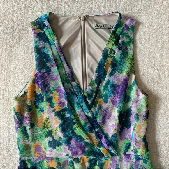 Eliza J watercolors impressionist look dress, size 4 spring/summer cocktail - Picture 3 of 3